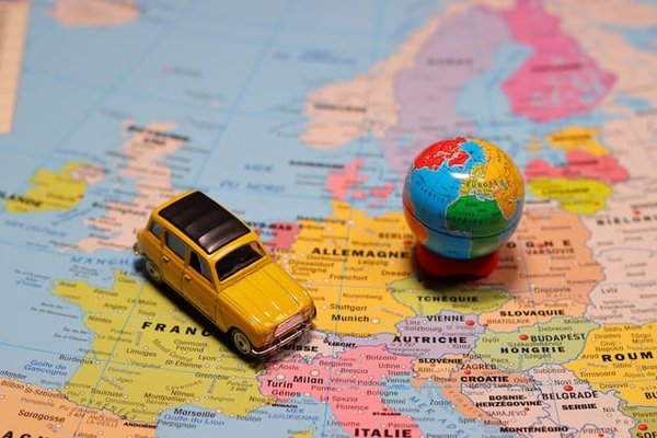 Les activités à ne pas manquer pour découvrir une ville touristique