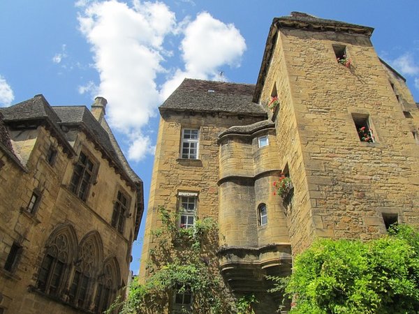 10 Activités Incontournables à Faire Autour de Sarlat-la-Canéda
